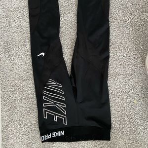 Nike leggings